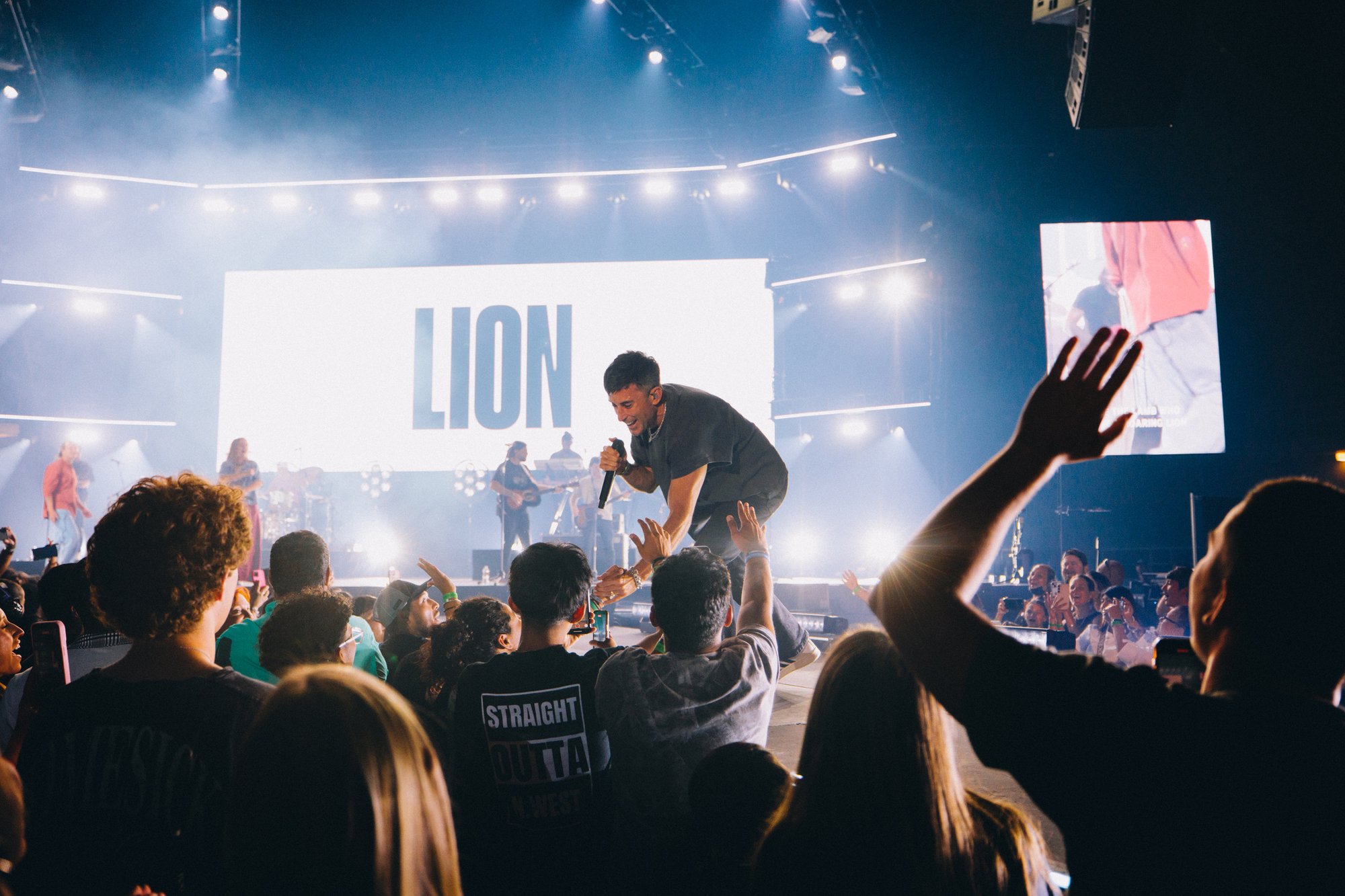 44B80407-6203-4899-8E46-9B63DD39632A